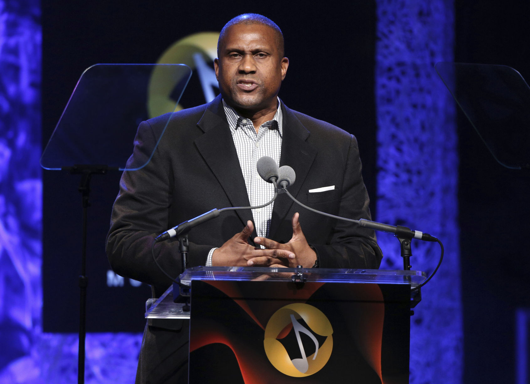 TAVIS SMILEY